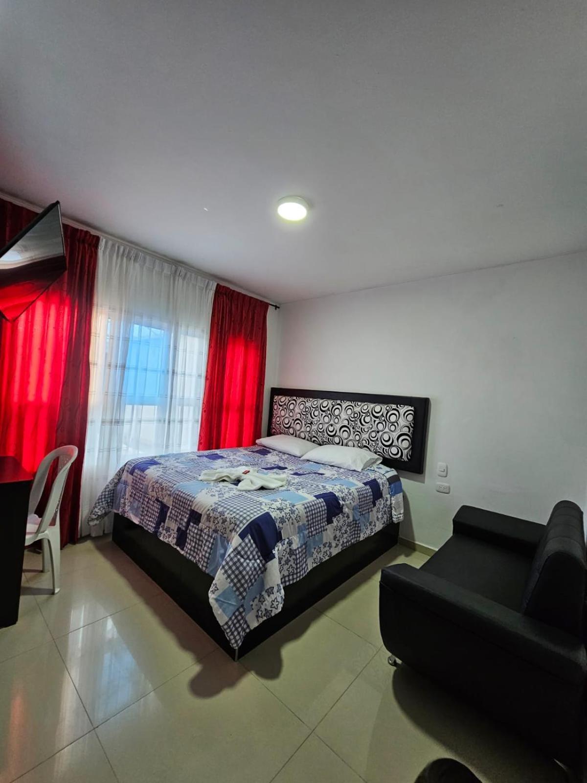 Hotel Big Ben Malaga Santander 外观 照片